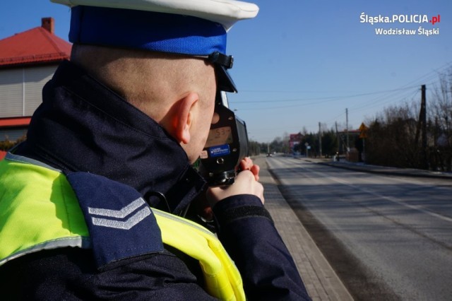 Nowa "zabawka" policjantów w akcji. Efekt 18 mandatów