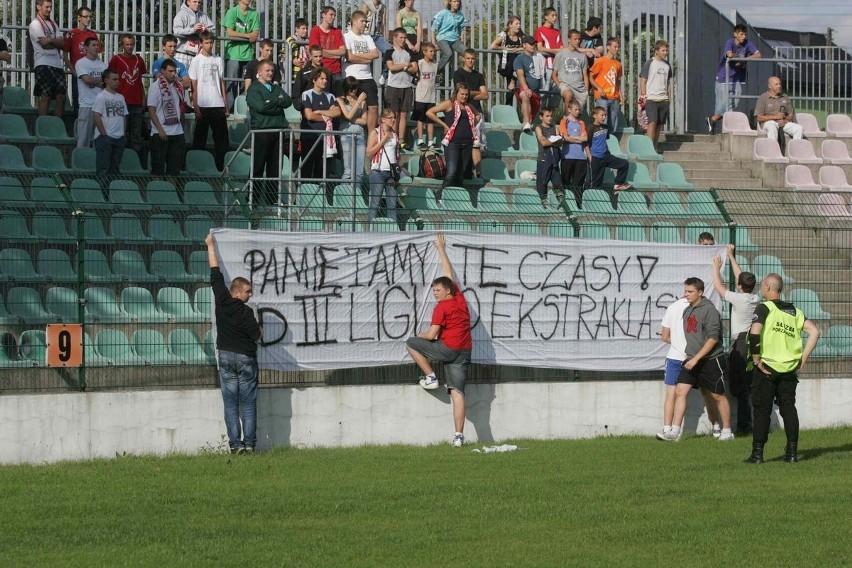 Szczakowianka Jaworzno - Skra Częstochowa 1:2 [ZDJĘCIA]. Nieudany początek sezonu Szczaksy