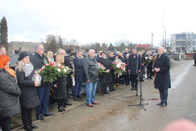 Pod pomnikiem KWP na Starym Cmentarzu w Radomsku upamiętniono 76. rocznicę śmierci Stanisława Sojczyńskiego ps. Warszyc