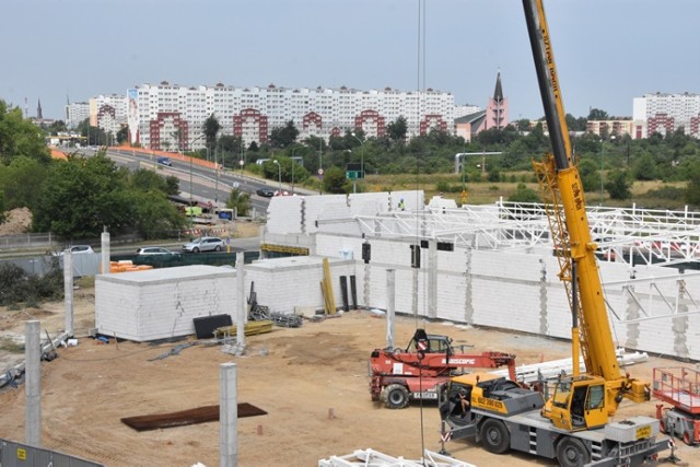 Nowe centrum handlowe powstaje na Piekarach