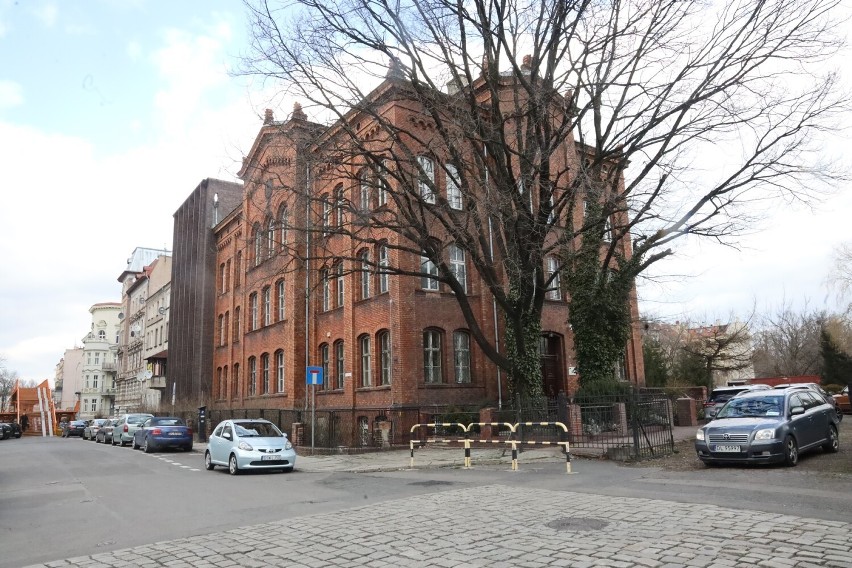 Legnica: W budynku przy ulicy Rycerskiej będzie 200 miejsc dla uchodźców z Ukrainy