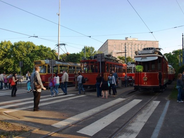 Wystawa zabytkowych tramwaj&oacute;w została zorganizowana przez Klub Miłośnik&oacute;w Komunikacji i Tramwaje Warszawskie. Fot. Mariusz Michalak