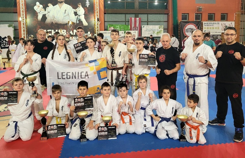 Turniej Karate Kyokushin "Ichiban Polish IKO Cup", legniczanie wrócili z medalami