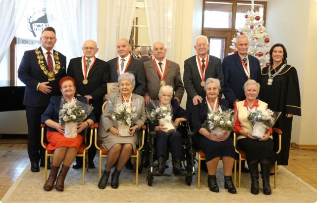 W gminie Trzebinia świętowano zacne jubileusze małżeńskie, bo Diamentowe i Złote Gody