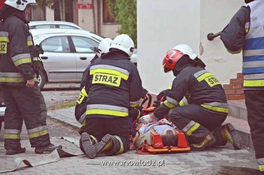 Akcja Dni Bezpieczeństwa w gminie Inowłódz. Ewakuacja pracowników urzędu i gimnazjum