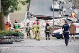 W centrum Chorzowa runęła kamienica. Ciężki sprzęt odgruzowywał miejsce katastrofy budowlanej. Zobacz ZDJĘCIA