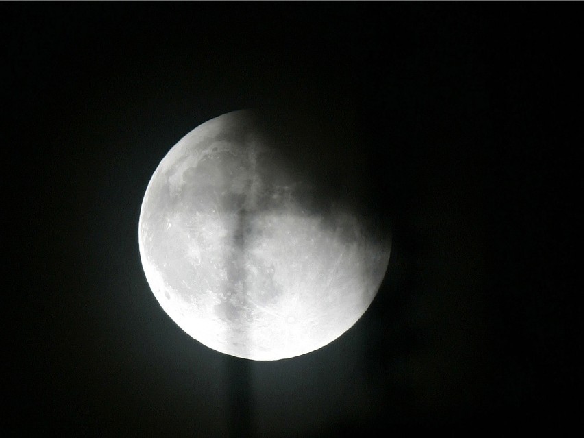 Całkowite zaćmienie księżyca 2015 [ZDJĘCIA, WIDEO]