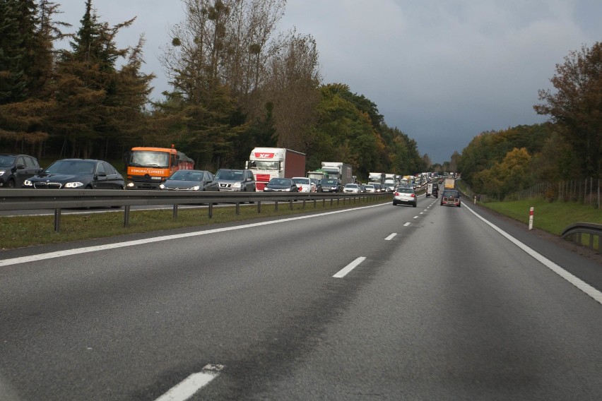 Zderzenie siedmiu samochodów na obwodnicy w Gdańsku