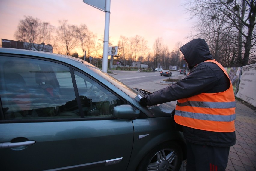 Parkingi na ulicach Ceglanej i Wita Stwosza w Katowicach...