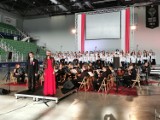 Wielkie Śpiewanie Pieśni Patriotycznych w Zgorzelcu tym razem bez publiczności. Zobacz koncert