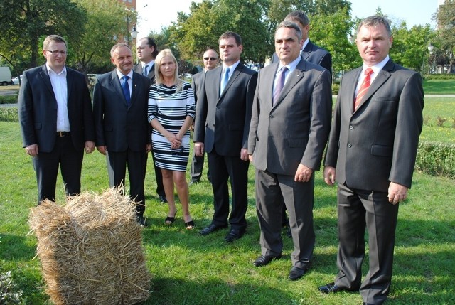 Snopek słomy od PSL dla Adama Hofmana