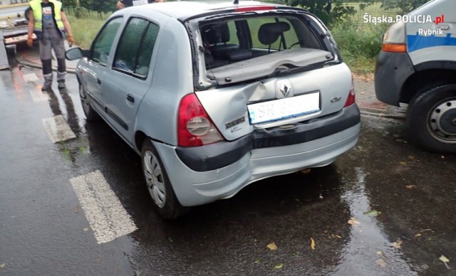 Wypadek w Rybniku: 28-latka trafiła do szpitala po zderzeniu samochodów przy ulicy Małachowskiego