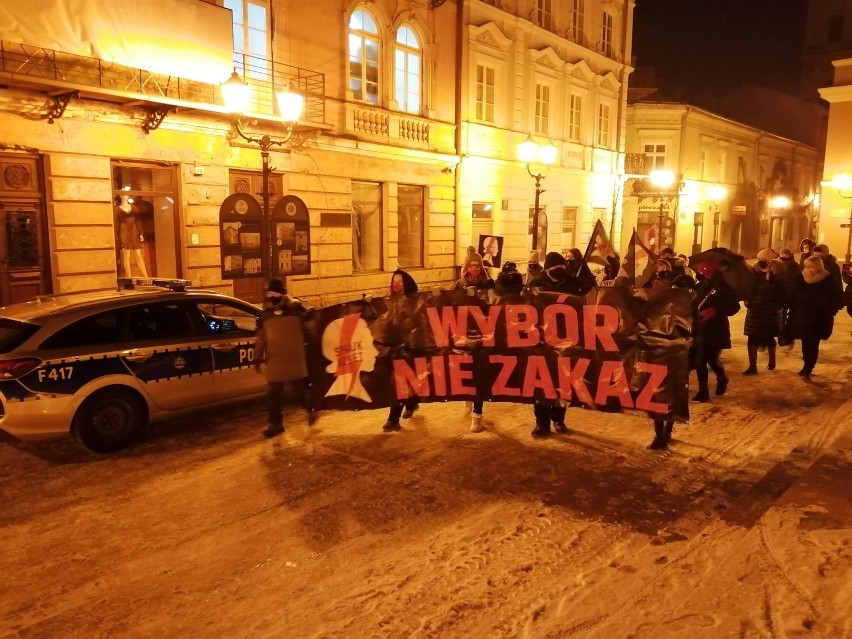 Strajk Kobiet, Piotrków: Protest na 100 dni od wyroku TK w...