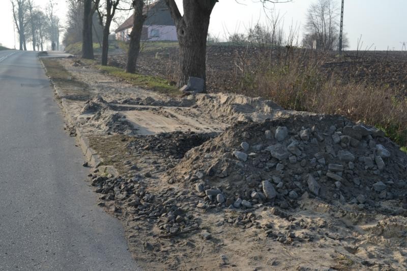 Remont ulic w Tychnowach: Powstają ścieżki pieszo-rowerowe [FOTO]
