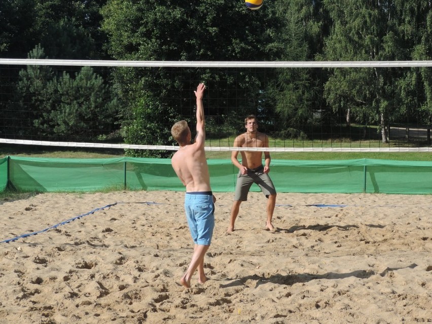 Turniej plażowej piłki siatkowej w Złotowie