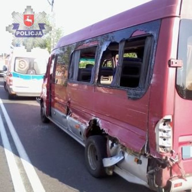 Zderzenie busów w Tyszowcach. Pięć osób trafiło do szpitala