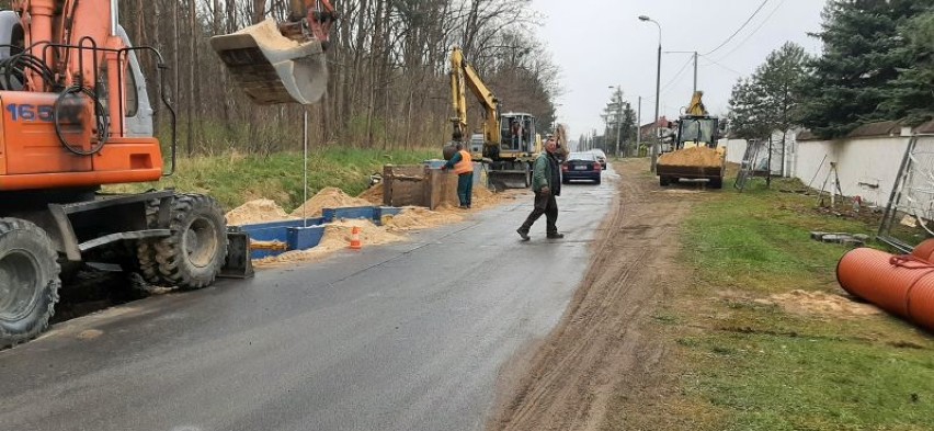 Trwa remont ulicy Antoniewskiej w Skokach. Jak aktualnie wyglądają prace? 