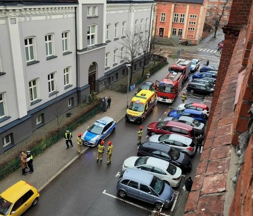 21-kierowca potrącił 69-letnią kobietę w Chorzowie....