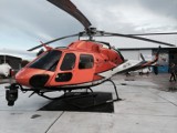 Pomarańczowy helikopter nad Warszawą [zdjęcia]