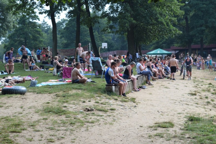 Jankowo Dolne w weekend. Tłumy plażowiczów.