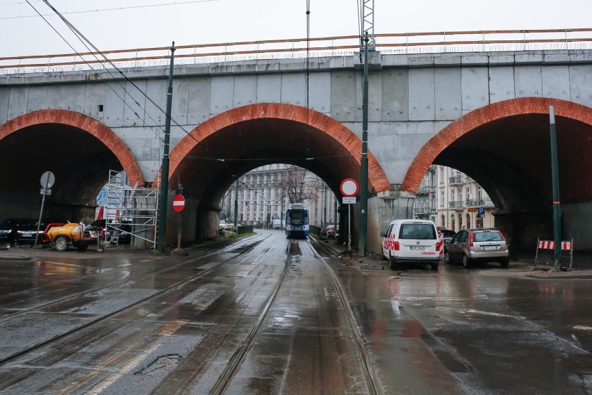 W ramach dobudowy dodatkowych torów dla SKA m.in. poszerzany...