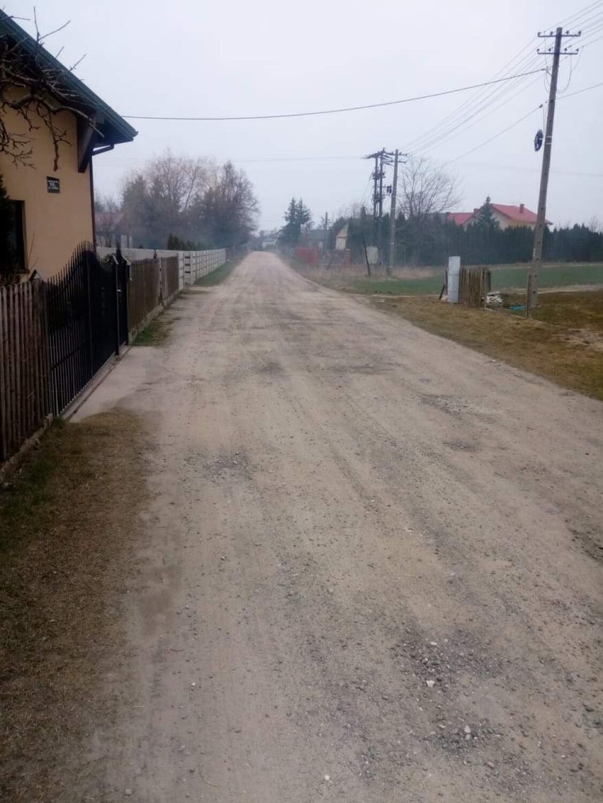 Nowa drogowa inwestycja w gminie Poddębice. Asfalt zostanie położony za blisko 2 mln zł w Niemysłowie ZDJĘCIA