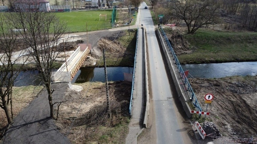 To poprzedni, wąski most w Preczowie, który był w złym...