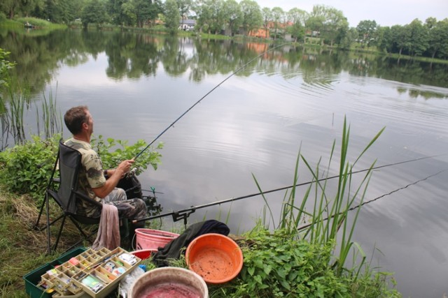 W niedzielny poranek nad jeziorem Przytoczno spotkało się 14 wędkarzy, aby zmierzyć się w zorganizowanych przez koło PZW Przytoczna zawodach. Po trzy godzinnych połowach nastąpiło ważenie złowionych ryb oraz wypuszczenie ich do wody.