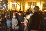 Gniezno. Protestowali przeciw nowelizacji Ustawy o radiofonii i telewizji „Lex TVN” [FOTO]