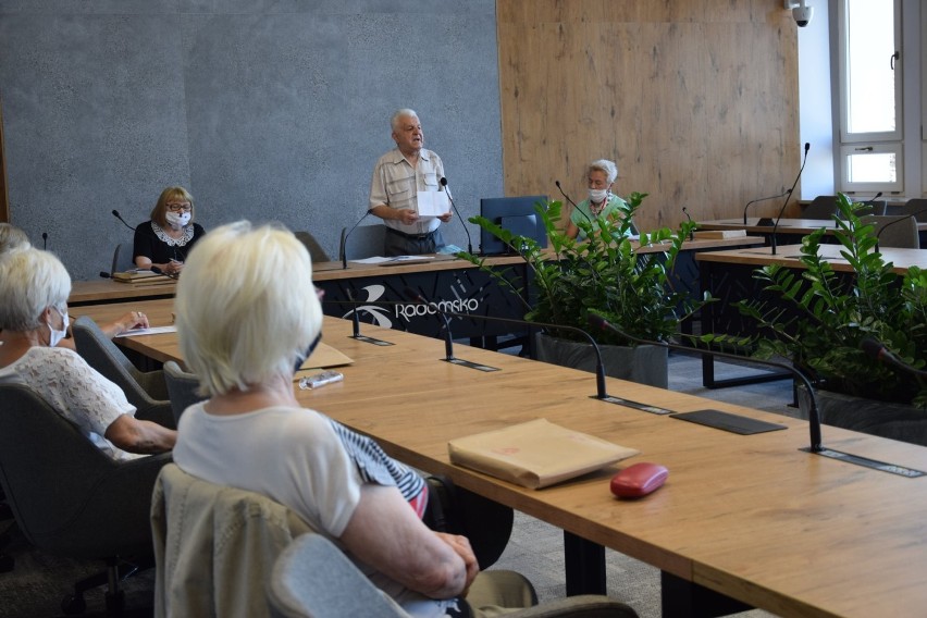 Radomsko: Obradowała Miejska Rada Seniorów. Najważniejszy temat - bezpieczeństwo osób starszych