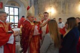 Z wizytą na Kresach Wschodnich. Arcybiskup Metropolita Lwowski udziela sakramentu Bierzmowania w Krysowicach (ZDJĘCIA i FILM)