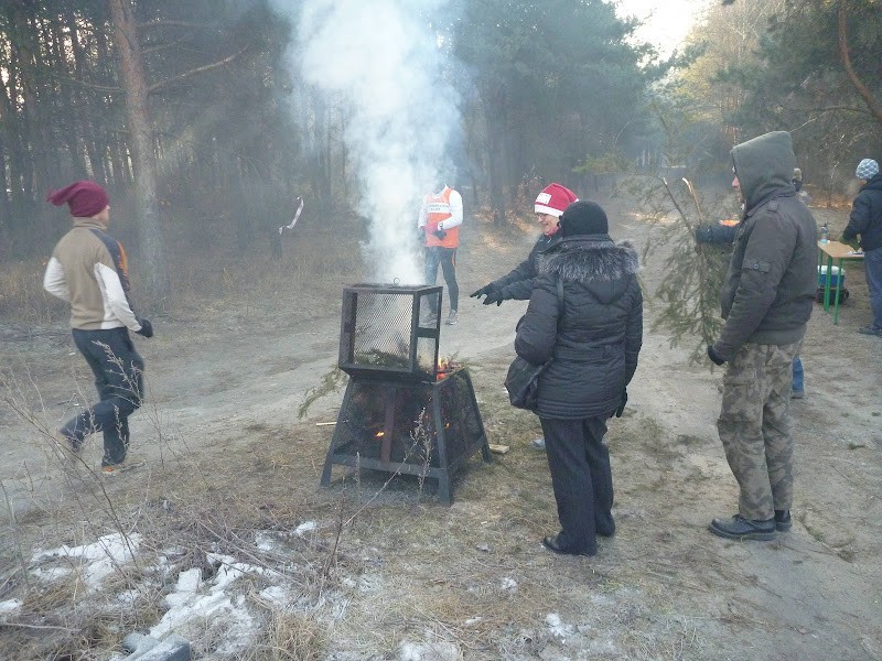 W kilkunastostopniowym mrozie przebiegli w Kaliszu Cross Maraton. ZDJĘCIA