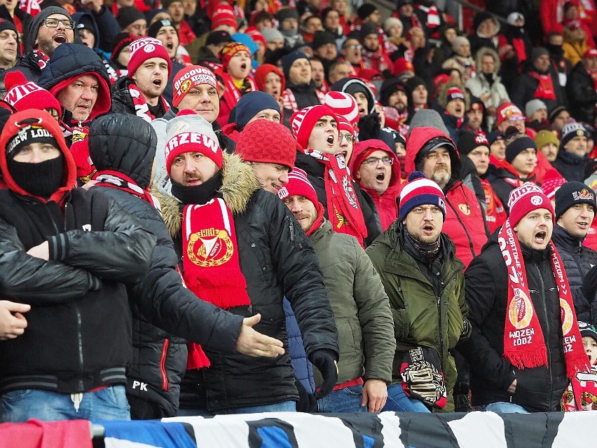 Widzew Jagiellonia  Białystok KIBICE. Zdjęcia kibiców Widzewa z  meczu