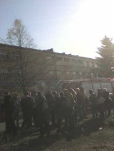 Jeden z uczniów rozpylił gaz w szkole w Zabrzu-Mikulczycach. 11 osób trafiło do szpitali