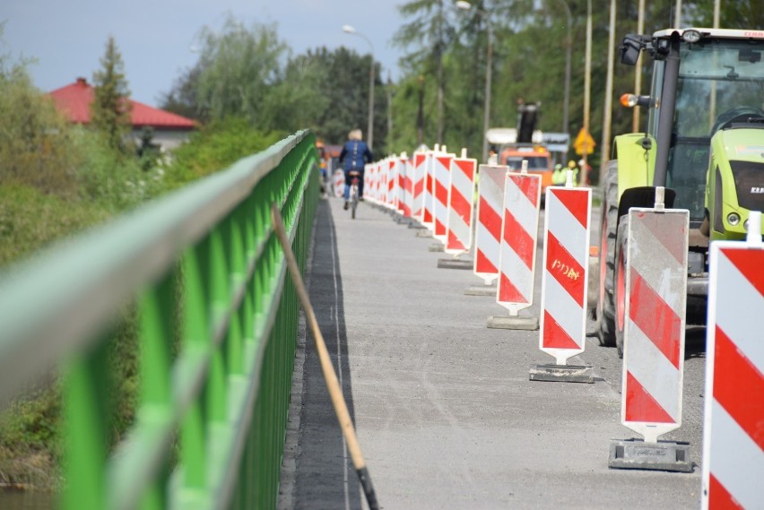 Most w Ostrowie przechodził dotąd doraźne naprawy (ostatni...