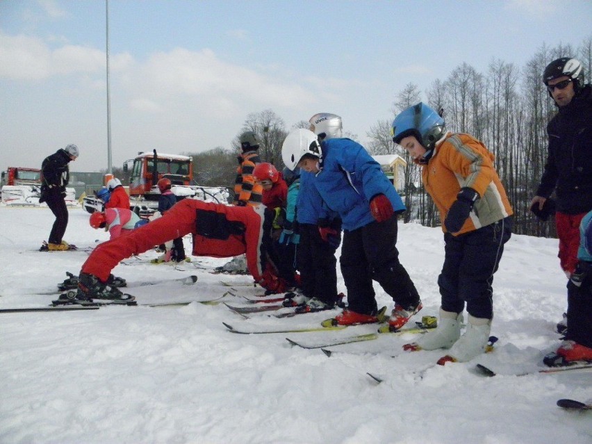 Ferie zimowe 2013 w Beskidach [ZDJĘCIA]. Zobacz tłumy na Dębowcu