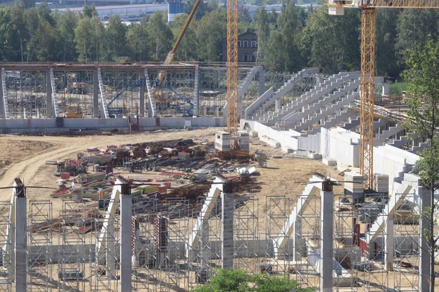 Budowa stadionu i hali sportowej przebiega zgodnie z harmonogramem. 

Zobacz kolejne zdjęcia. Przesuwaj zdjęcia w prawo - naciśnij strzałkę lub przycisk NASTĘPNE