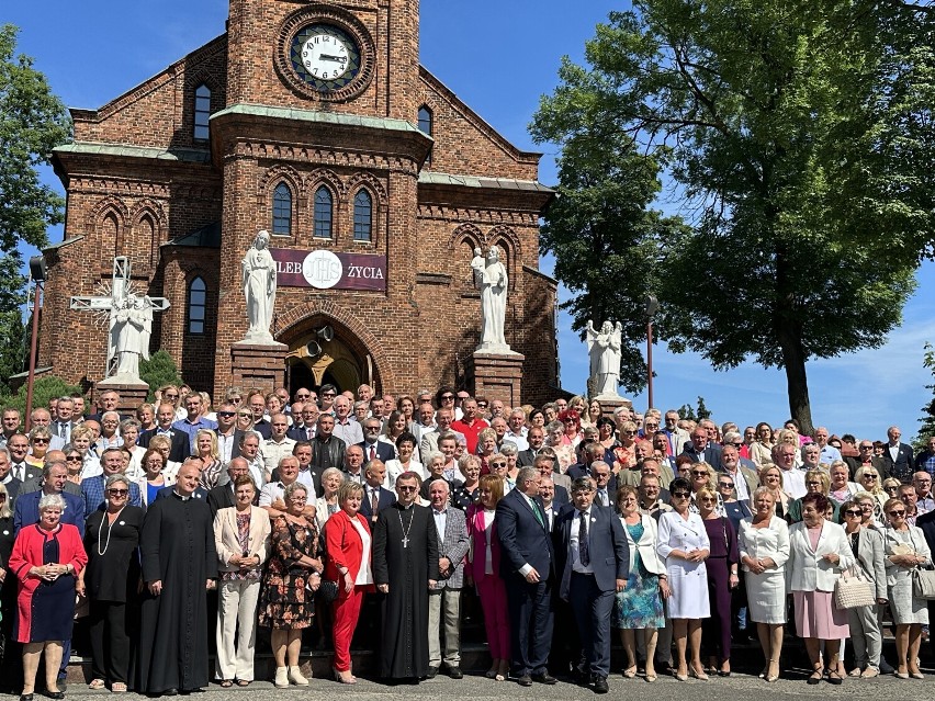 Zjazd absolwentów Zespołu Szkół nr 1 w Liskowie. W tym roku szkoła świętuje 100-lecie. ZDJĘCIA, FILM