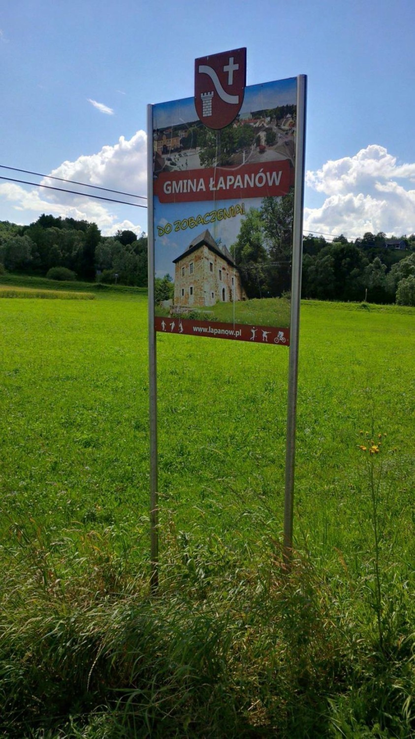 Jeden z "witaczy" gminy Łapanów