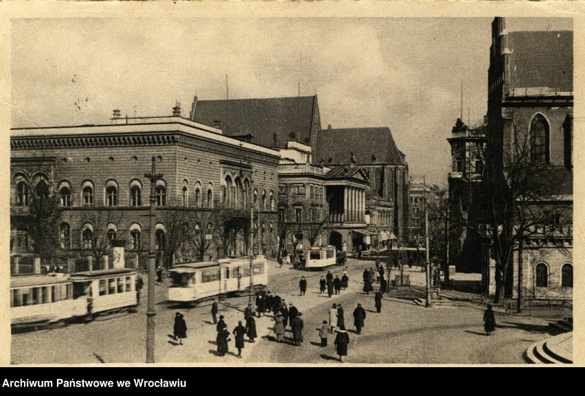 Dzisiejsza ulica Świdnicka z widokiem na Operę. Budynek...