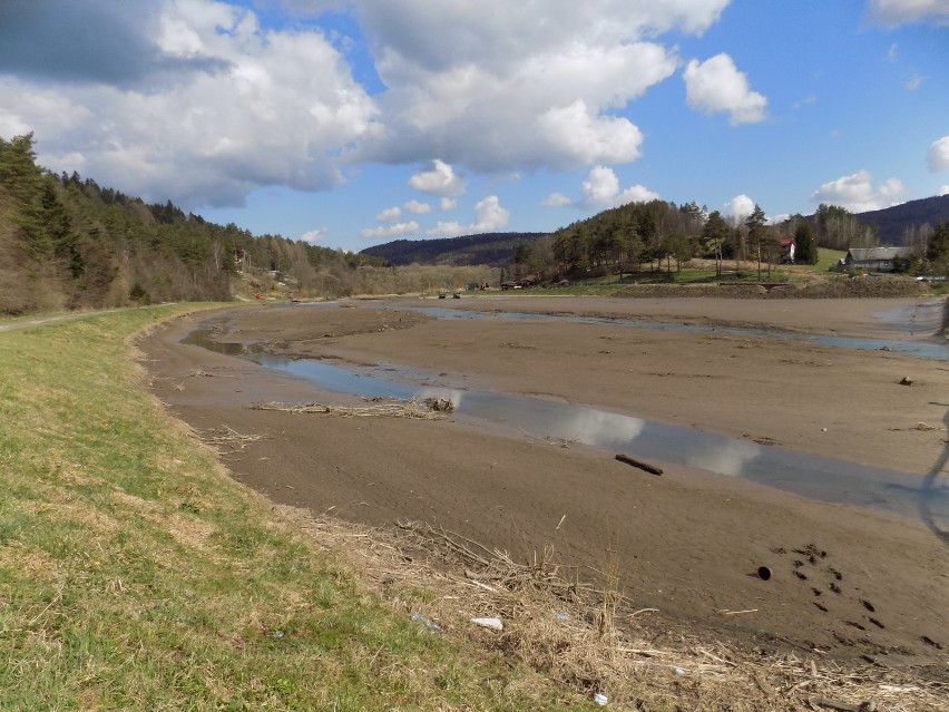 W Krempnej ruszyła budowa basenów. Obiekty mają być gotowe do końca października [ZDJĘCIA]