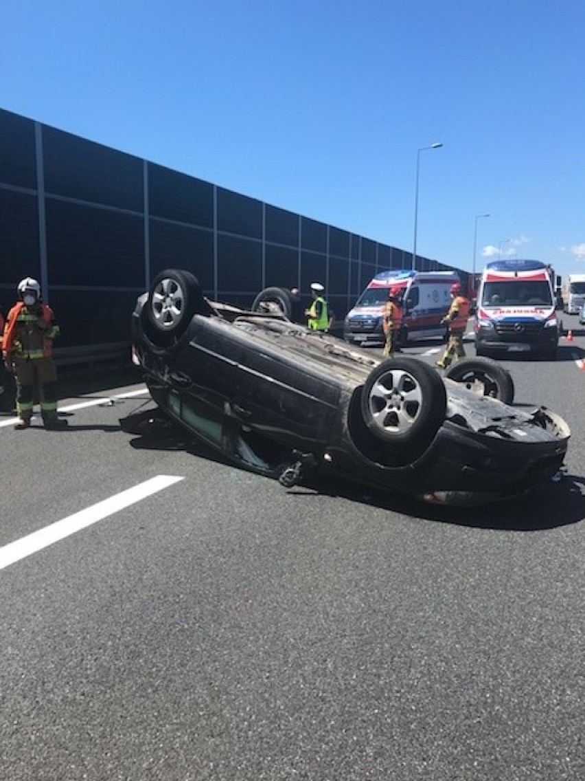 Wypadek na A4 pomiędzy Krakowem i Brzeskiem