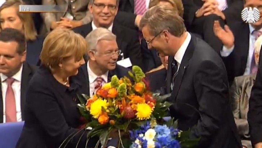 Kanclerz Agnela Merkel gratuluje nowo-wybranemu prezydentowi...