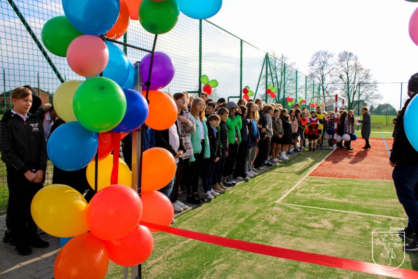 Uroczyste otwarcie boiska przy Szkole Podstawowej w Miłobądzu