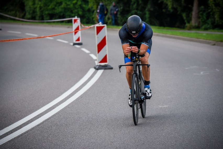 Castle Triathlon Malbork 2020. ZOBACZ te niezwykłe zdjęcia. Pokazują wielki wysiłek uczestników