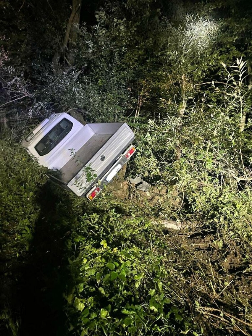 W Słupskim Młynie pod Grudziądzem samochód wypadł z drogi