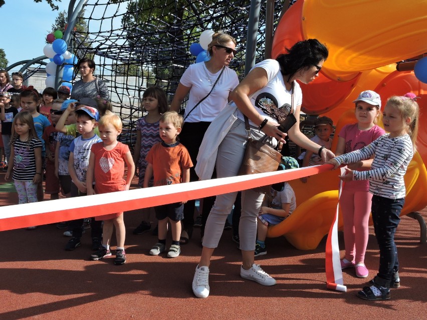 Uroczyste otwarcie Rodzinnej Strefy Zabaw w Hajnówce 