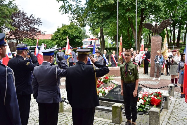 Uroczystości związane z 83. rocznicą wybuchu II wojny światowej rozpoczęły się na kwidzyńskim Skwerze Kombatantów