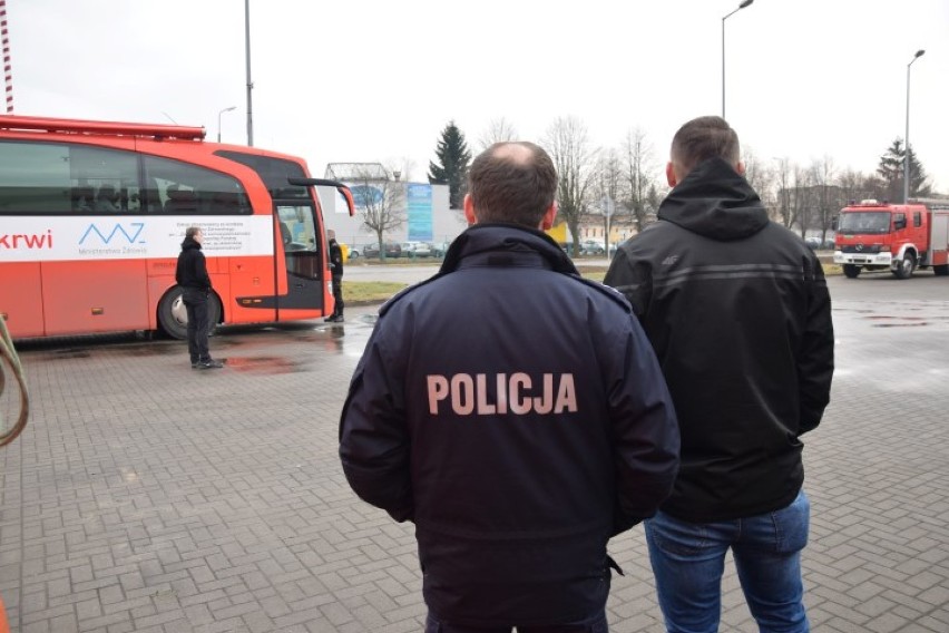 Nowy Dwór Gdański. Nowodworscy strażacy, policjanci oraz...