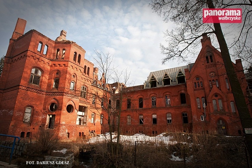 Neogotycki budynek dawnego Sanatorium „Grunwald” w...